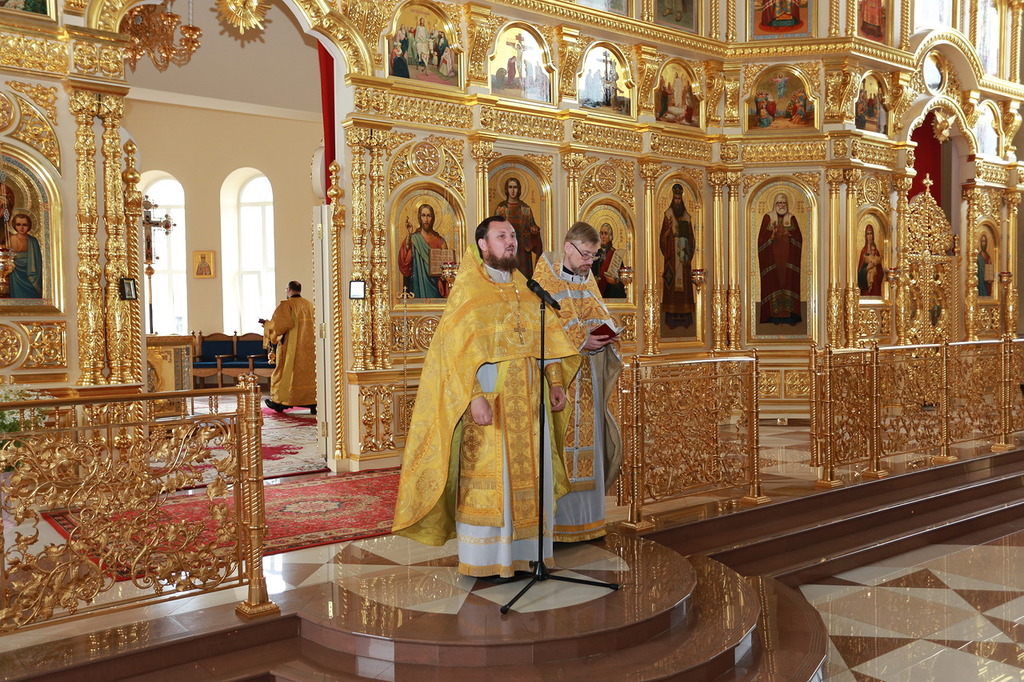 Праздник Семьи, любви и верности в храме Казанской иконы Божией Матери